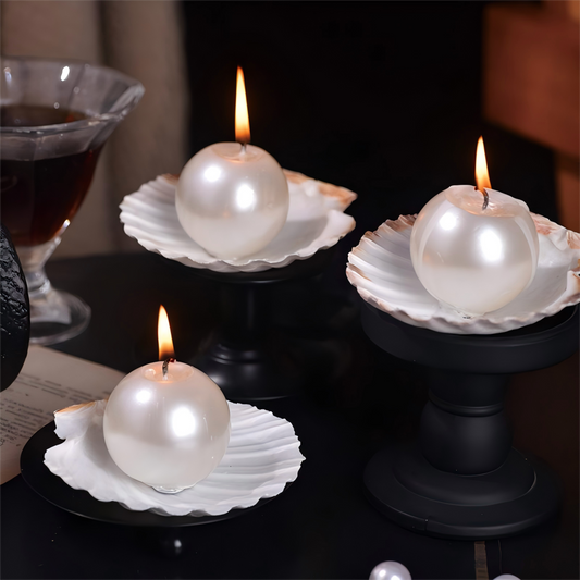 Pearl Candle with Shell Holder – Elegant Coastal-Inspired Décor