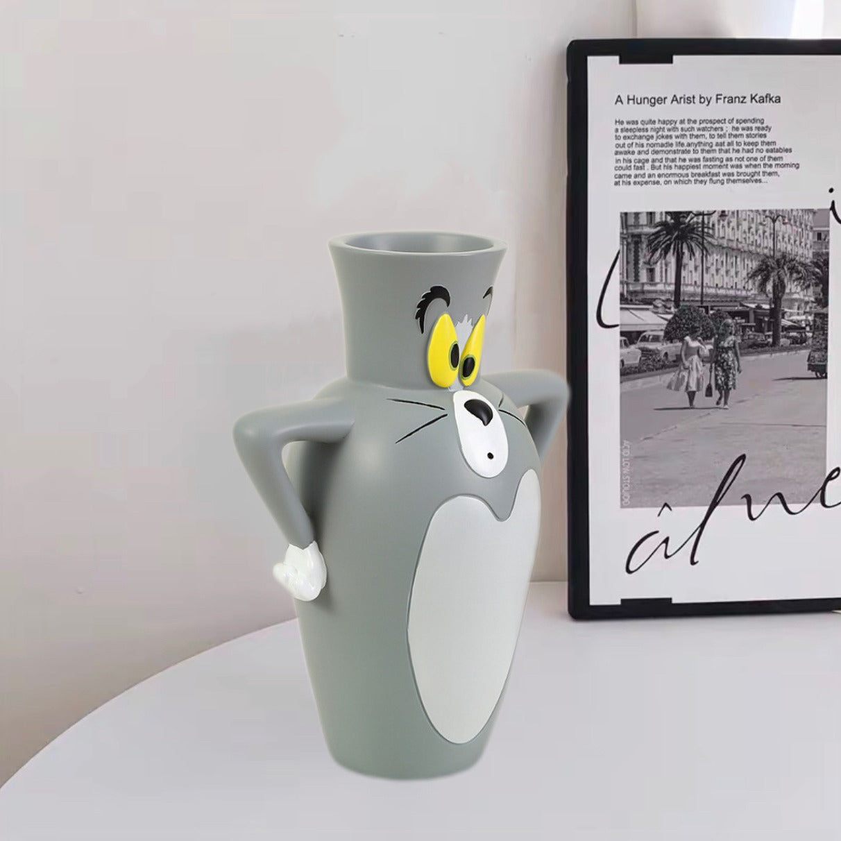 Tom Cat Resin Vase – Cute Cartoon Flower Holder & Pen Organizer