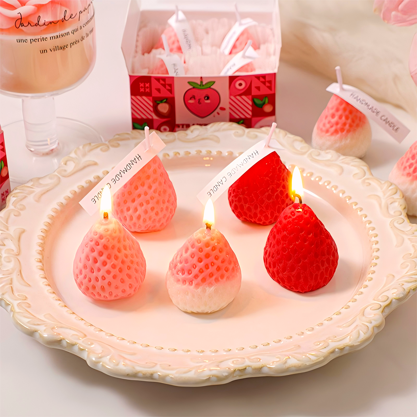 🍓 Strawberry Shaped Scented Candle