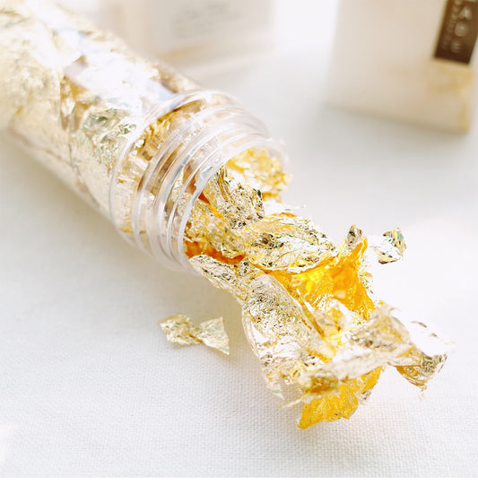 Silver Foil Flakes – Metallic DIY Decor for Candles & Resin